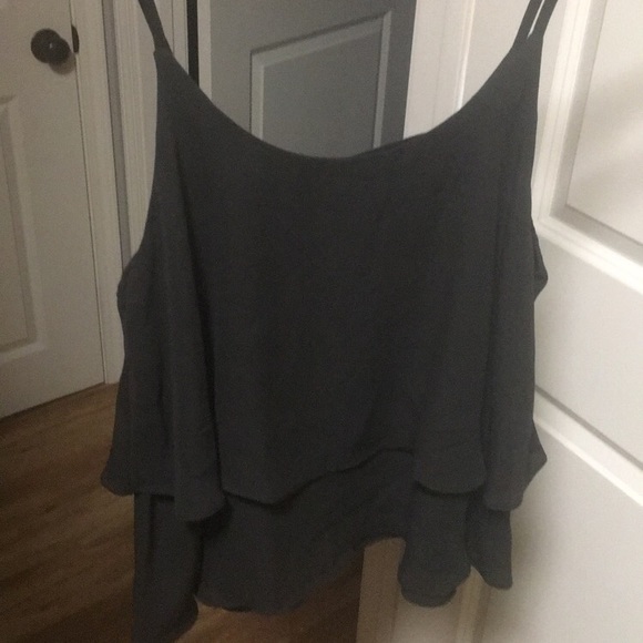 Black tank top with criss cross detail - Picture 3 of 3